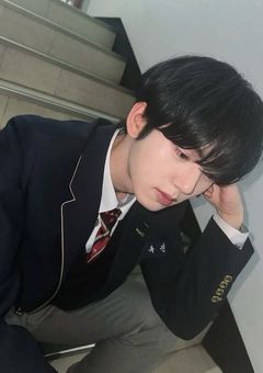 　向こうの彼に恋をしました .