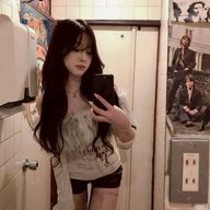 𝑴𝑨𝑹𝑰𝑨.⋆𝜗𝜚.†⋆さんのアイコン画像