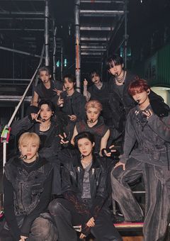 ホストクラブ『&TEAM』🥂