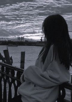 　　　夜のお仕事行ってきます　　　