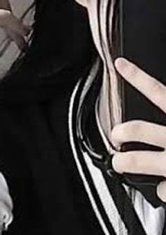 物販で働いてただけなんですけど゜