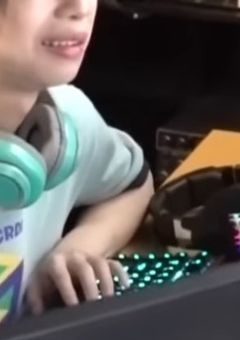 秘密の恋の楽しみ方...?