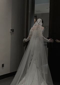 政    略    結    婚    ___.