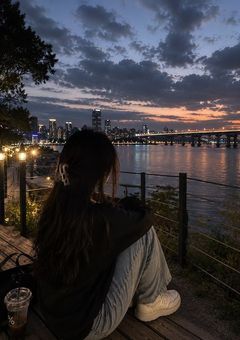 スポットライトの向こうで、君と恋をする