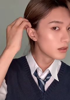 不登校の私に手を差し伸べてくれた転校生，