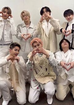 最強の殺し屋、殺し屋に愛されました。