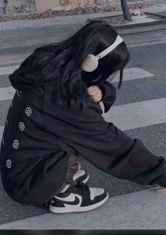 毒舌すぎる俺らの紅一点にはある過去があるよつで