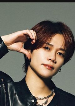 アイドルで過保護な兄