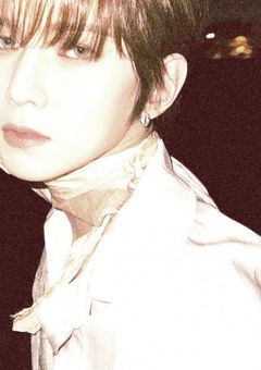 不 思 議 な 男 の 子