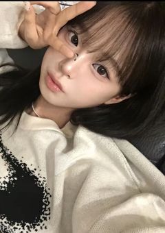 た　す　け　て