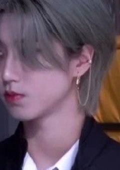 大人気アイドルの裏の顔は黒王子系ホスト