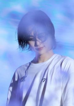 　- 𝑀𝑜𝑜𝑛𝑑𝑢𝑠𝑡