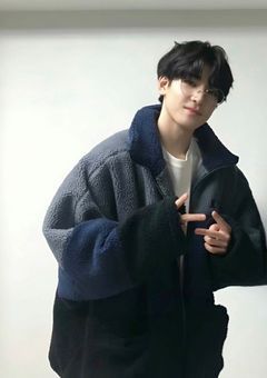 レ ン タ ル シ ョ ッ プ の お 兄 さ ん