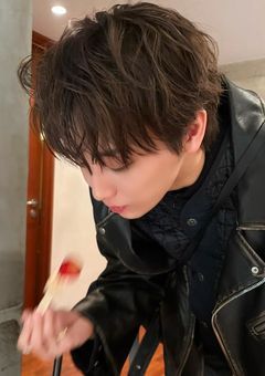 超 特 急 に 出 会 っ た き っ か け は 友 達 .