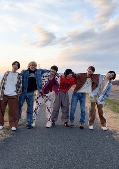 ストのオンナたちの秘密会議🤫