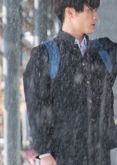 # 雨 の 中 君 を 見 つ け た