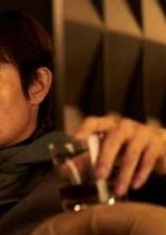 未来が見える彼女、ゲームに参加するようで。