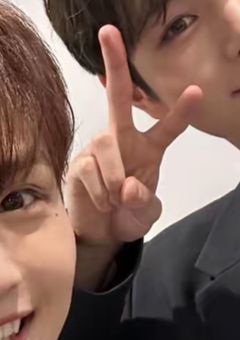 7人グループのDXTEEN