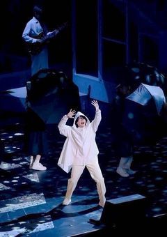 日本中巻き込む大地震家族と離れてしまった僕、知らない3人を助けました。