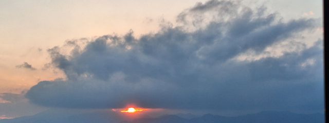 凜さんの壁紙画像