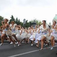 恋する可愛い女の子　/ まじ低浮さんのアイコン画像