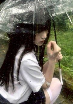 雨宿りは君と。