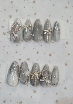 ねいる。*゚+⑅