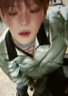 推しのラッパー隣の席にいました