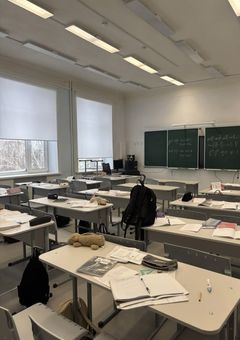 　不良への入口 。