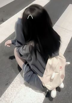 stxrの愛され歌姫、引きこもりな件