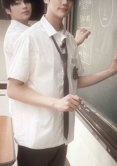 ︎ ︎ ︎短 編 集