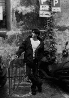 耳が聞こえない私を救ってくれたのはアイドルの彼でした