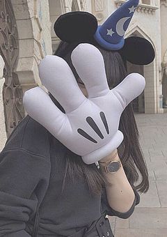 向 井 康 二 の 妹 は ト ラ ジ ャ の 紅 一 点 ．