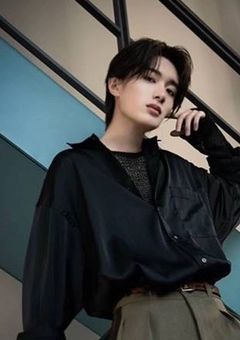 " 愛 " だ け 上 手 く 伝 え ら れ な い