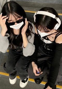 姉 妹 で Y o u T u b e r 始 め ま す