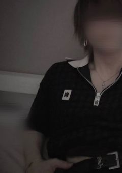 \ 画面越し/ の"君"に