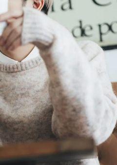 巡 る 季 節 の 中 で 君 に ま た 何 度 も 恋 を す る . 1