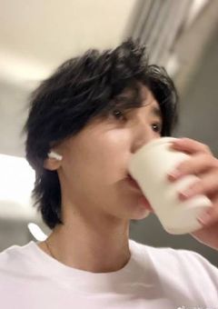 現 在 弱 愛 中 .