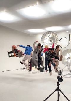 SnowManの紅一点 Instagram始めました