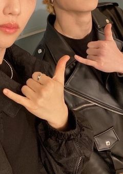 誰にも見せない顔  🐥×🐺