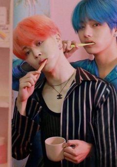 なんか推しと同居することになりました。