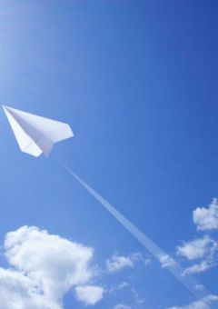 紙飛行機が空を舞う日まで___