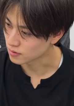 根暗美人 の マネは 振り回されて ばかり です