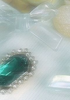 ✧*. 💚🤍