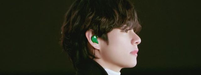 BTS V loveさんの壁紙画像