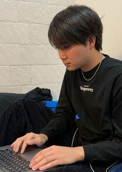可愛いあの子は浦田さんの限界オタク