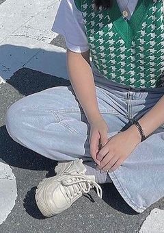 拗 ら せ I D O L .