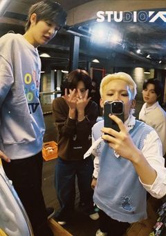 ⠀⠀真 ん 中 っ 子 の お 姫⠀.