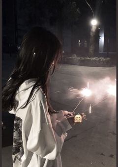 この世でいちばん綺麗な嘘を、