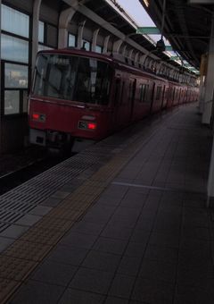 冷たいあの子は俺にだけ（鉄道擬人化ver）